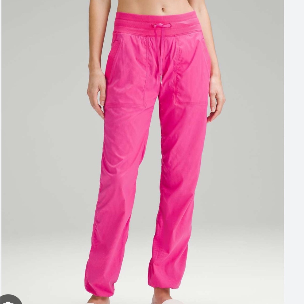 Lululemon Dance Studio Pant, Size 4, Sonic Pink